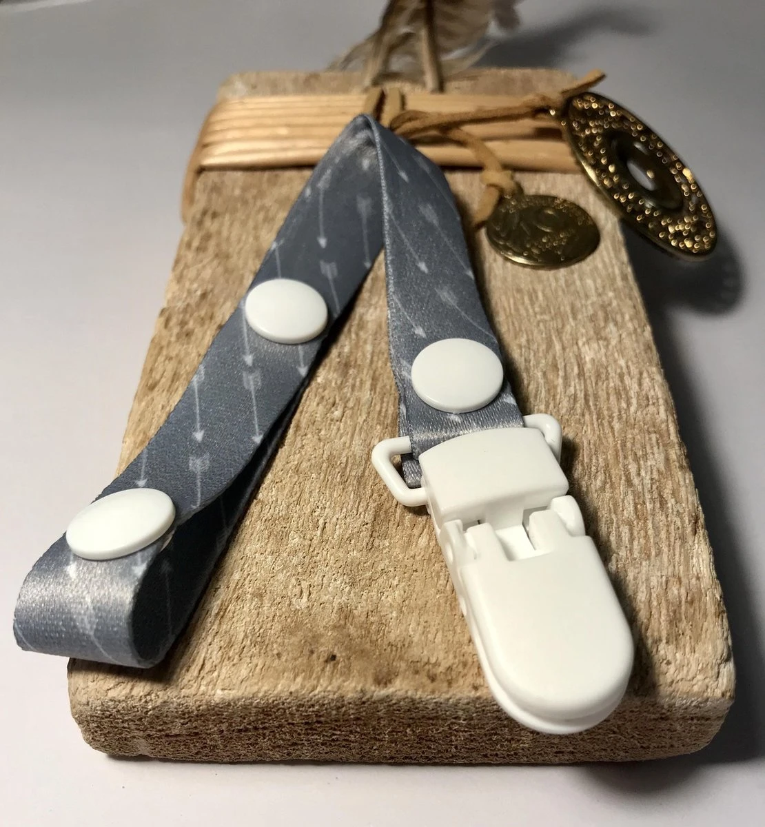 Speenclip Speenkoord Pijltjes Grijs Wit Meisje Jongen Baby - Goedkoop - Gratis Verzending 4 Speenclip Speenkoord Pijltjes Grijs Wit Meisje Jongen Baby - Goedkoop - Gratis Verzending - Afbeelding 2