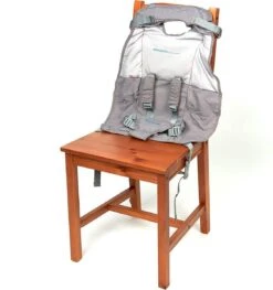 Flyebaby - Minichair - Kinderzitje - Stoelverkleiner - Harnasje - Vliegtuigbedje -Stokke Verkoop 1126x1200 4