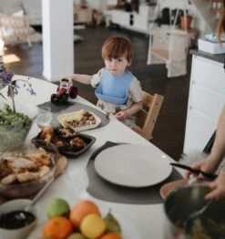 Mushie Kom Vierkant Blush - Set Van 2 Roze - Siliconen - Breekbaar: N - Magnetron: Y - Vriezer: Y - Oven: Y - Vaatwasser: Y -Stokke Verkoop 1133x1200 1