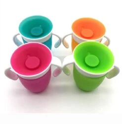 Oefenbeker - Peuter - 360° Drinkbeker - Antispil - Drinkbeker - Met Handvaten - GROEN 7 Oefenbeker - Peuter - 360° Drinkbeker - Antispil - Drinkbeker - Met Handvaten - GROEN -Stokke Verkoop 1185x1200 2