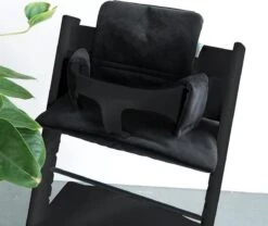 Ukje Stoelverkleiner - Geschikt Voor Stokke Tripp Trapp - Kinderstoel - Kussenset - Zwart Velvet - Extra Dik 11 Ukje Stoelverkleiner - Geschikt Voor Stokke Tripp Trapp - Kinderstoel - Kussenset - Zwart Velvet - Extra Dik -Stokke Verkoop 1200x1010 2