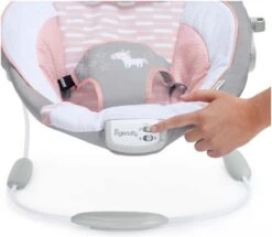 Ingenuity Baby Swing | Babyschommel | Wipstoel Inclusief Speelboog Met Speeltjes -Stokke Verkoop 1200x1044 2