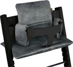 Ukje Stoelverkleiner - Geschikt Voor Stokke Tripp Trapp - Kinderstoel - Kussenset - Grijs Velvet - Extra Dik 9 Ukje Stoelverkleiner - Geschikt Voor Stokke Tripp Trapp - Kinderstoel - Kussenset - Grijs Velvet - Extra Dik -Stokke Verkoop 1200x1096 2