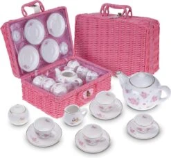 Porseleinen Theeset Voor Kleine Meisjes Met Roze Picknickmandje -Stokke Verkoop 1200x1103 2