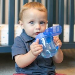 Dr. Brown's Oefen Drinkbeker - Met Zachte Tuit - Vanaf 6 Maanden -180 Ml - Blauw 10 Dr. Brown's Oefen Drinkbeker - Met Zachte Tuit - Vanaf 6 Maanden -180 Ml - Blauw -Stokke Verkoop 1200x1200 1055