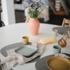 Siliconen Drinkbeker - Mushie - BPA Vrij - Vanilla- Set 2 -Stokke Verkoop 1200x1200 1063