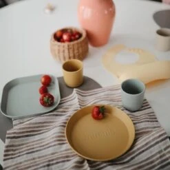 Siliconen Drinkbeker - Mushie - BPA Vrij - Vanilla- Set 2 -Stokke Verkoop 1200x1200 1064