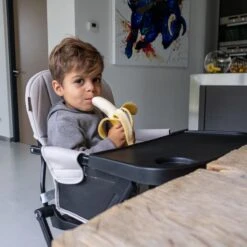 Kinderstoel Topmark Lucky Zwart - Compact Inklapbare Kinderstoel -Stokke Verkoop 1200x1200 194