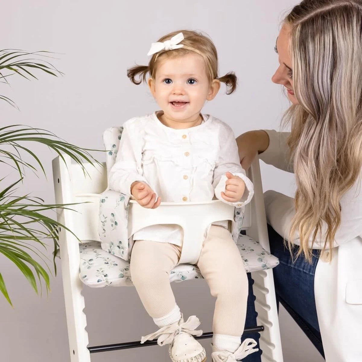 Ukje Stoelverkleiner - Geschikt Voor Stokke Tripp Trapp - Geplastificeerd - Kinderstoel - Kussenset - Wit - Eucalyptus Print - Extra Dik 9 Ukje Stoelverkleiner - Geschikt Voor Stokke Tripp Trapp - Geplastificeerd - Kinderstoel - Kussenset - Wit - Eucalyptus Print - Extra Dik - Afbeelding 7
