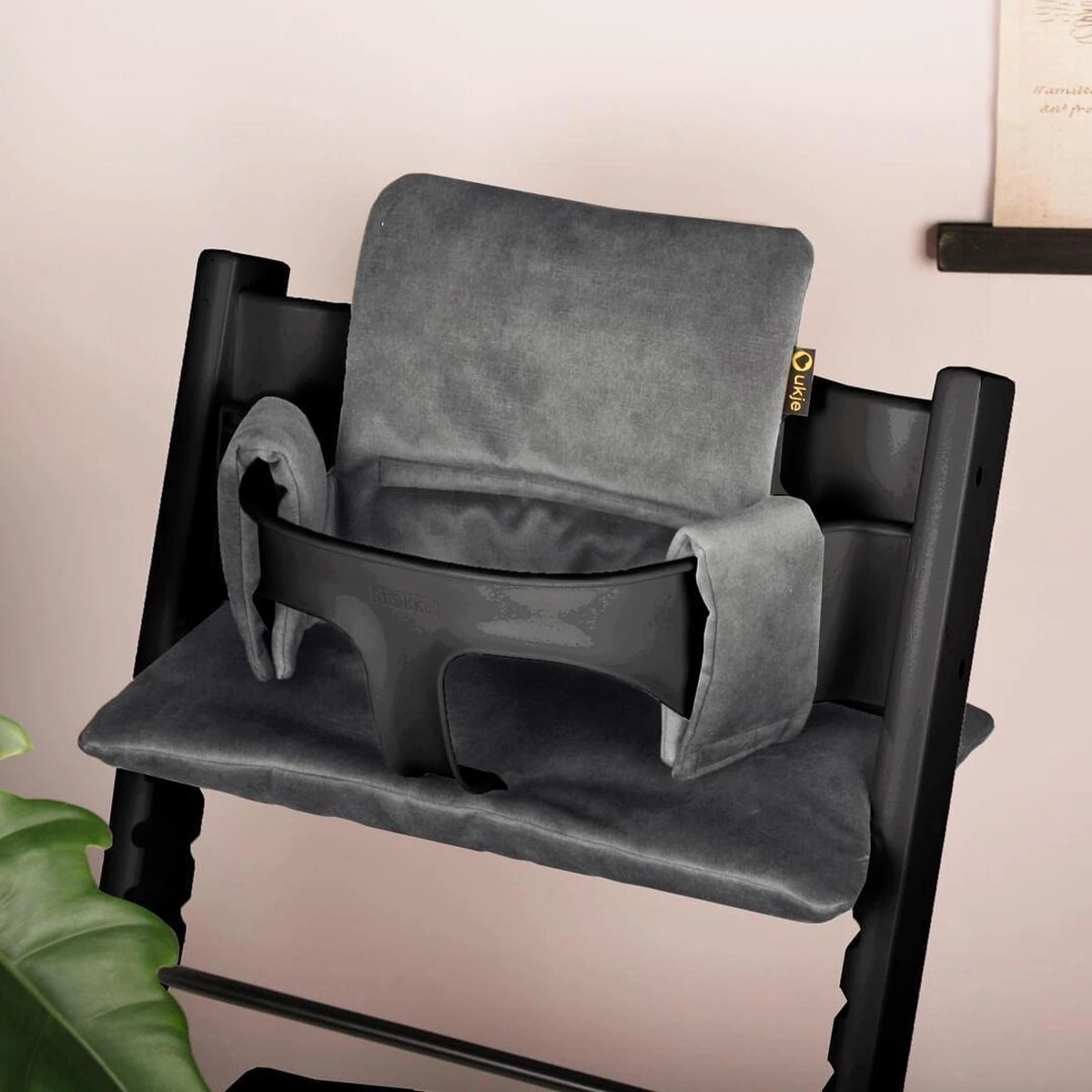 Ukje Stoelverkleiner - Geschikt Voor Stokke Tripp Trapp - Kinderstoel - Kussenset - Grijs Velvet - Extra Dik 5 Ukje Stoelverkleiner - Geschikt Voor Stokke Tripp Trapp - Kinderstoel - Kussenset - Grijs Velvet - Extra Dik - Afbeelding 3
