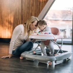 Loopstoel FreeOn Happy Piano Roze (incl. Schommelfunctie) 15 Loopstoel FreeOn Happy Piano Roze (incl. Schommelfunctie) -Stokke Verkoop 1200x1200 780