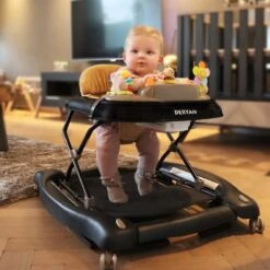 Deryan Luxe Loopstoel - Schommelfunctie - Inclusief Speelset En Dienblad - Zwart/Nougat -Stokke Verkoop 1200x1200 806