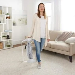 Ingenuity 0m+ Comfort 2 Go Portable Swing™ - Cuddle Lamb / Babyschommel -Stokke Verkoop 1200x1200 833