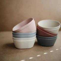 Mushie Kom Vierkant Blush - Set Van 2 Roze - Siliconen - Breekbaar: N - Magnetron: Y - Vriezer: Y - Oven: Y - Vaatwasser: Y -Stokke Verkoop 1200x1200 893