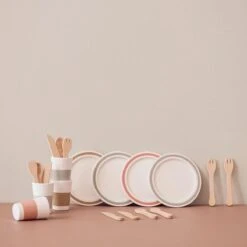 Kids Concept - Houten Servies Speelset Bistro - Houten Speelgoed -Stokke Verkoop 1200x1200 897