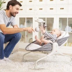 Tiny Love Rocker Napper 3-in-1 Wipstoel - Grijs -Stokke Verkoop 1200x1200 93