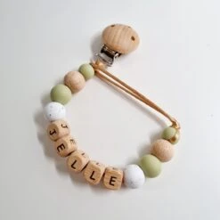 Speenkoord Met Naam Lalieloe - Speenhouder - Kraamcadeau - Speenketting - Jelle 8 Speenkoord Met Naam Lalieloe - Speenhouder - Kraamcadeau - Speenketting - Jelle -Stokke Verkoop 1200x1200 935