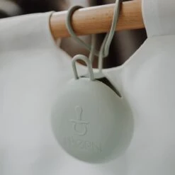 J. Børn Siliconen Speenhouder - Vanilla - BPA-VRIJ Veilig Praktisch En Stijlvol - Geschikt Vanaf De Geboorte - Babyaccessoire -Stokke Verkoop 1200x1200 940