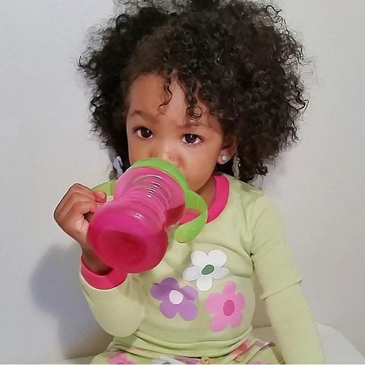 Nûby - Swirl™ Antilekbeker - Roze - 6m+ 5 Nûby - Swirl™ Antilekbeker - Roze - 6m+ - Afbeelding 3