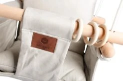 Baby / Kinder Schommel Voor Binnen Of Buiten! - Luxe Baby Swing Off-White - Schommelstoel Inclusief Zachte Kussens En Bevestigingsmaterialen 12 Baby / Kinder Schommel Voor Binnen Of Buiten! - Luxe Baby Swing Off-White - Schommelstoel Inclusief Zachte Kussens En Bevestigingsmaterialen -Stokke Verkoop 1200x799 5