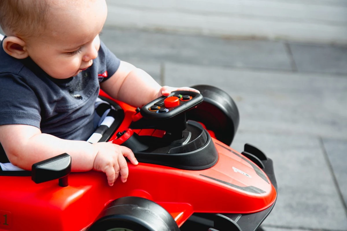 Tryco F1 Racer Loopstoel - 2-in-1 Loopstoel En Loopwagen - Wit - Met Geluid 4 Tryco F1 Racer Loopstoel - 2-in-1 Loopstoel En Loopwagen - Wit - Met Geluid - Afbeelding 2