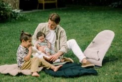 Ukje Wipstoelhoes - Geschikt Voor BabyBjörn Soft - Kinderkraft Mimi - Qute Q-Bouncer Wipstoel - Beige Wafel -Stokke Verkoop 1200x801 10