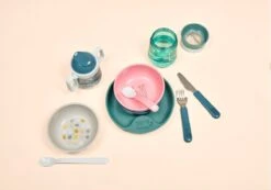 Mepal Mio – 360° Oefenbeker 300 Ml – Stimuleert Het Zelf Drinken – Deep Pink – Kan Tegen Een Stootje – Drinkbeker Kinderen – Lekvrije Beker -Stokke Verkoop 1200x842 2