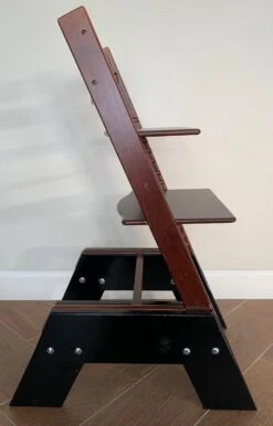 Tripp Trapp Kinderstoel Verhoger Voor Kookeiland - Keuken - Bar - 25cm - Jack-Up TT - Black - Hout -Stokke Verkoop 767x1200 1