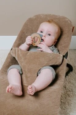 Baby's Only Wipstoelhoes Sense - Clay - Geschikt Voor BabyBjörn Wipstoel - Mimi Wipstoel - Q-Bouncer 8 Baby's Only Wipstoelhoes Sense - Clay - Geschikt Voor BabyBjörn Wipstoel - Mimi Wipstoel - Q-Bouncer -Stokke Verkoop 800x1200 22