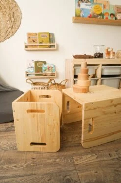 Manine Montessori Set Van 2 KubusStoeltjes - KinderStoel En/of Tafeltje - Groeit Mee - Massief Hout -Stokke Verkoop 800x1200 3