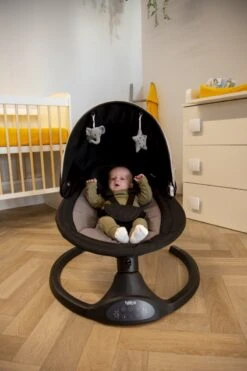 Tryco Hugg Swing Babyschommel - Zilver/Wit - Draaibare Babyswing - Met Muziek -Stokke Verkoop 800x1200 62