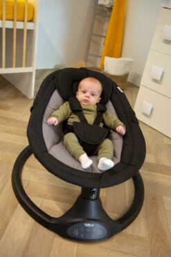 Tryco Hugg Swing Babyschommel - Zwart - Draaibare Babyswing - Met Muziek 21 Tryco Hugg Swing Babyschommel - Zwart - Draaibare Babyswing - Met Muziek -Stokke Verkoop 800x1200 68