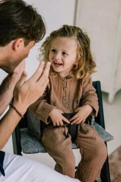 Ukje Stoelverkleiner - Geschikt Voor Stokke Tripp Trapp - Geplastificeerd - Kinderstoel - Kussenset - Zand Luipaard - Extra Dik -Stokke Verkoop 801x1200 17