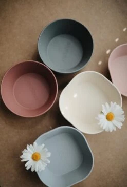 Mushie Kom Vierkant Blush - Set Van 2 Roze - Siliconen - Breekbaar: N - Magnetron: Y - Vriezer: Y - Oven: Y - Vaatwasser: Y -Stokke Verkoop 813x1200 8