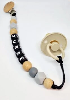 Speenkoord Met Naam Lalieloe - Speenhouder - Kraamcadeau - Speenketting - Woody Grey Naam