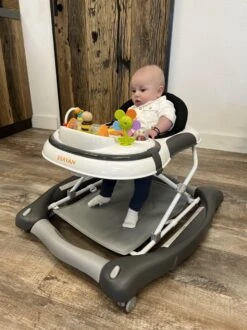 Deryan Luxe Loopstoel - Schommelfunctie -Inclusief Speelset En Dienblad - Grijs 24 Deryan Luxe Loopstoel - Schommelfunctie -Inclusief Speelset En Dienblad - Grijs -Stokke Verkoop 899x1200 10