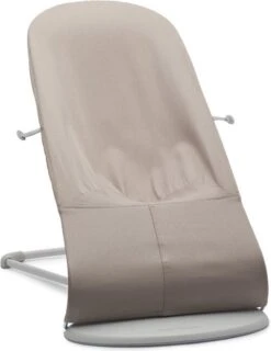 BabyBjörn Wipstoel Bliss Lichtgrijs Frame - Cotton Kroonblad Quilt - Zandgrijs - Ergonomisch - Verstelbaar - Inklapbaar -Stokke Verkoop 927x1200
