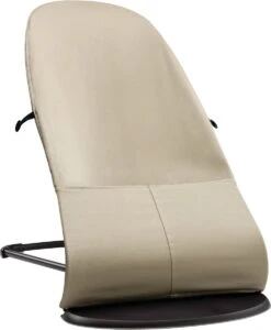 BabyBjörn Wipstoel Balance Soft Zwart Frame - Cotton - Khaki-Beige - Ergonomisch - Verstelbaar - Inklapbaar -Stokke Verkoop 988x1200 3